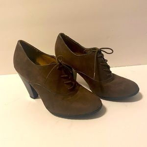 Heeled Brown ‘suede-like’ Ankle boots, size 8.5